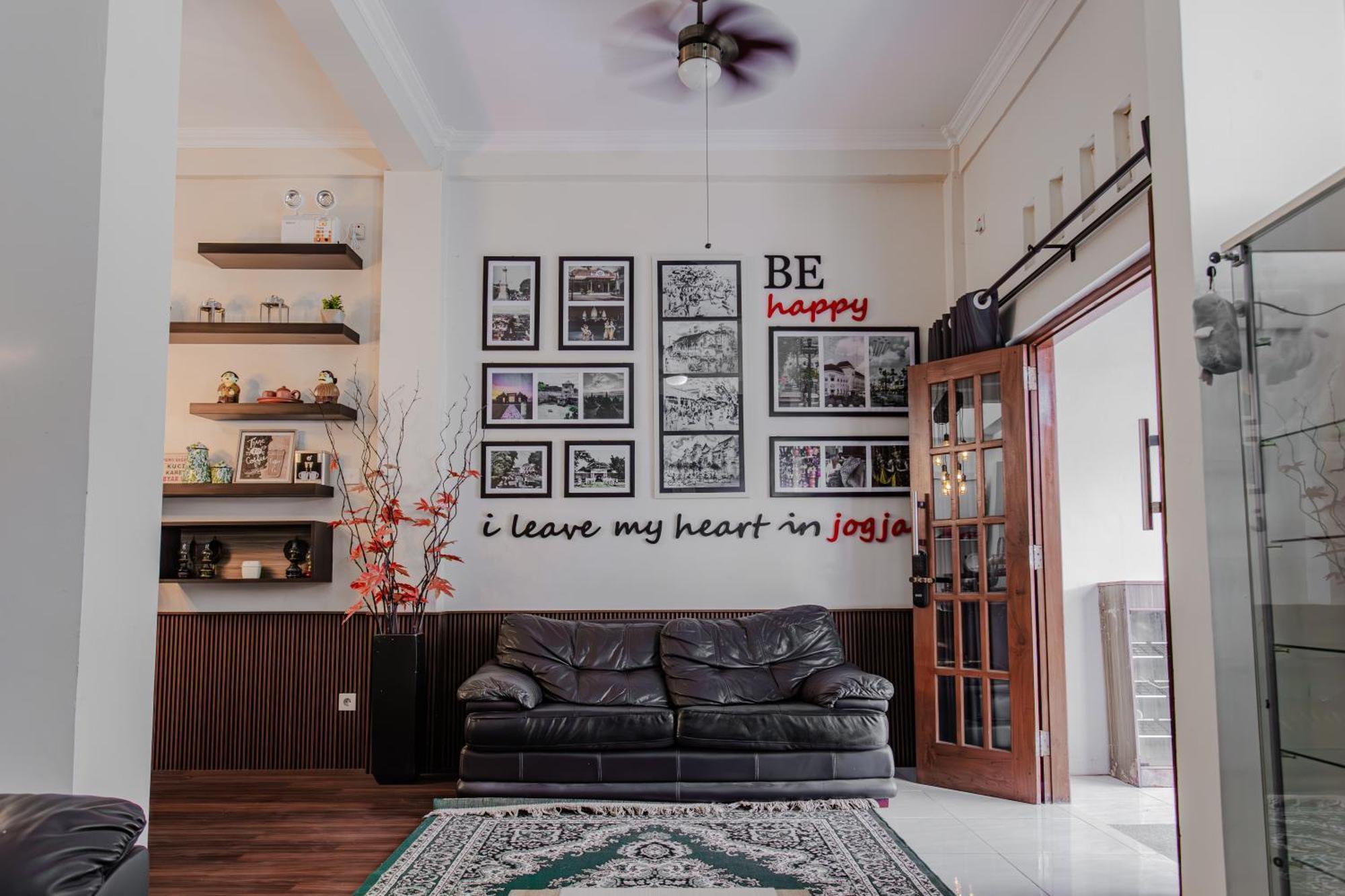 Inez Homestay Yogyakarta Luaran gambar