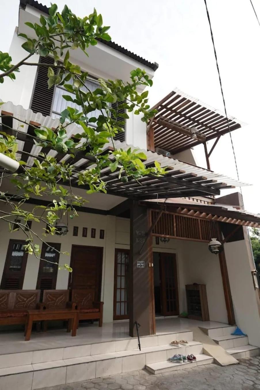 Inez Homestay Yogyakarta Luaran gambar